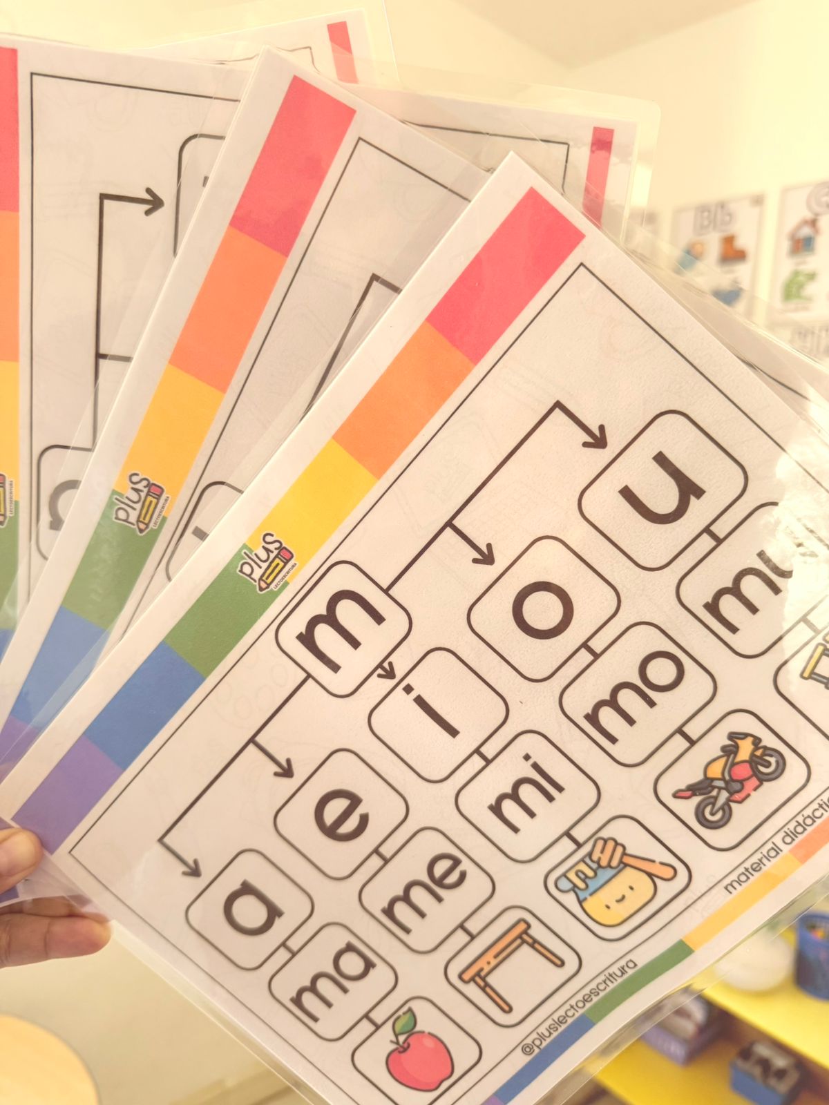 Leo y trazo sílabas