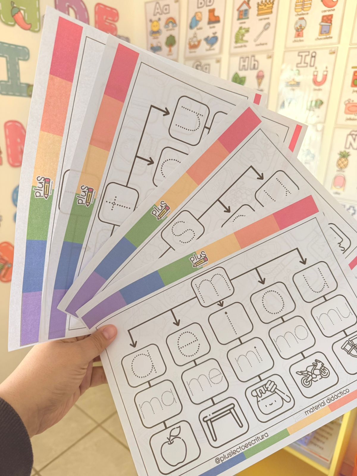 Leo y trazo sílabas